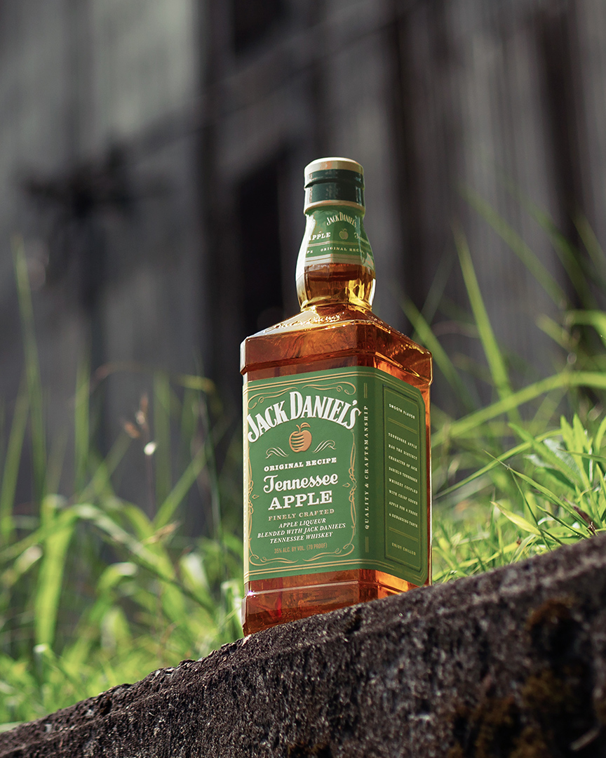 Jack Daniel’s® Tennessee Apple blended Whiskey