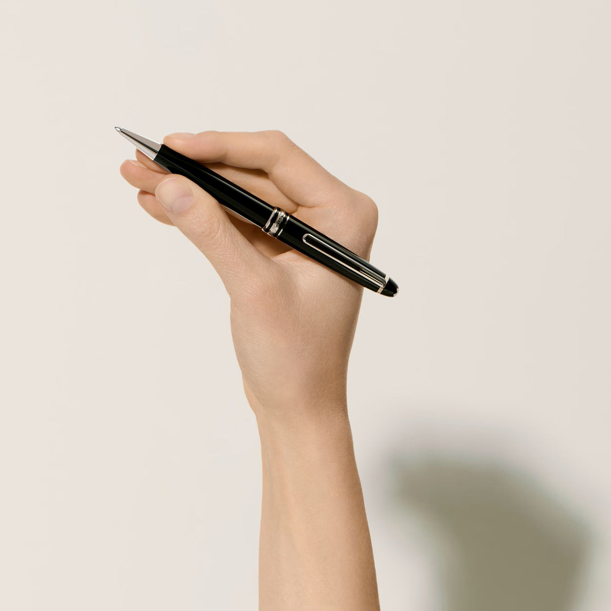 Montblanc Meisterstück Midsize Bolígrafo con Revestimiento en Platino